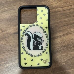 Wildflower 13 pro Little Stinker Phone Case